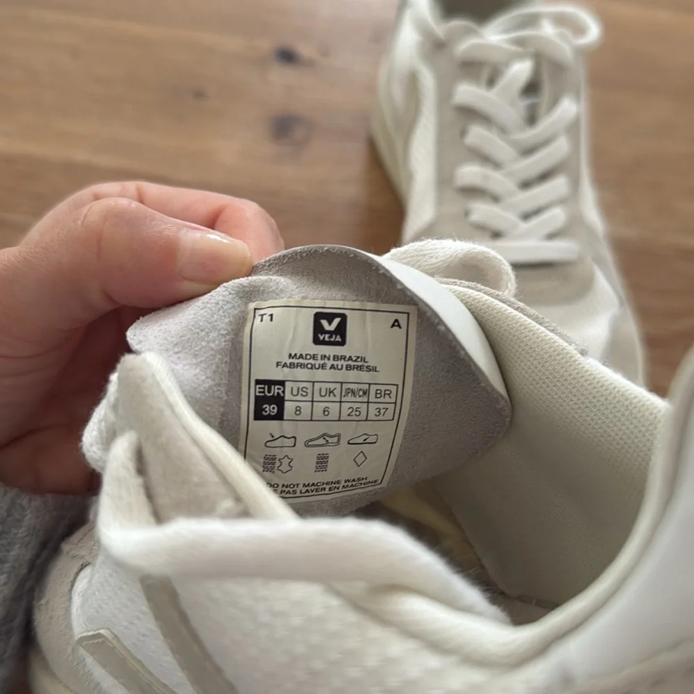 VEJA V-10 B-MESH WHITE NATURAL PIERRE - Picture 3 of 4